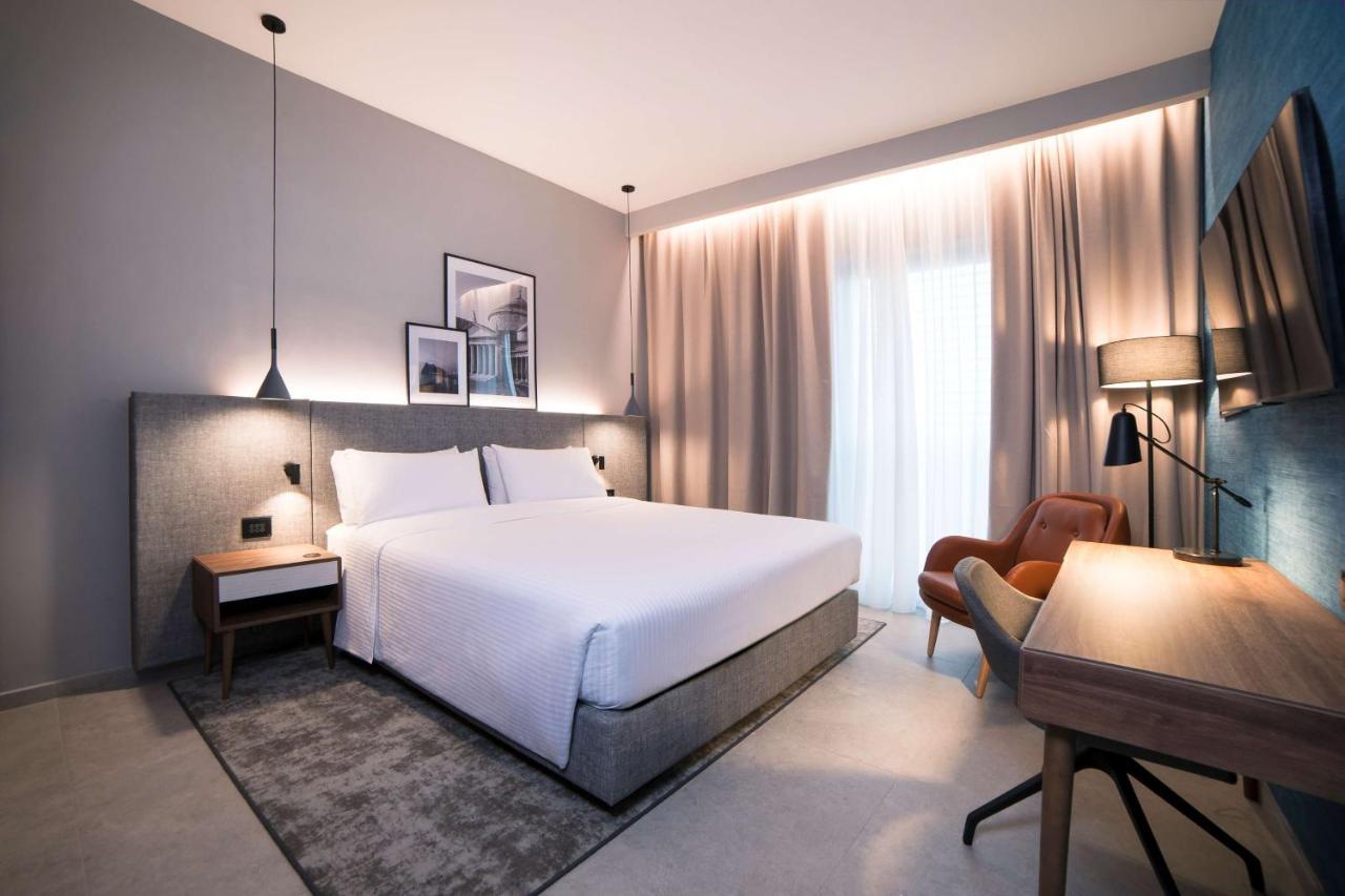 Radisson Hotel Nola Naples Экстерьер фото